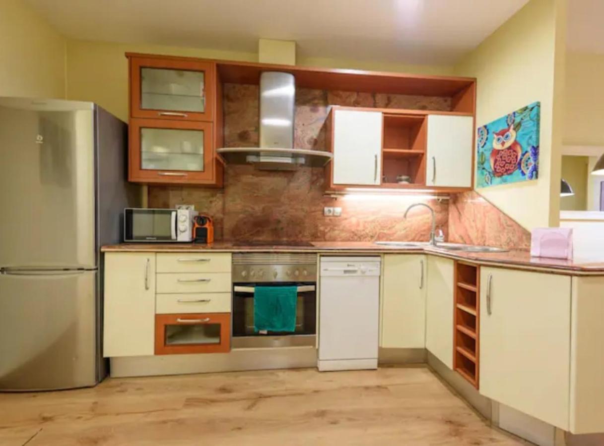 Ramblasrentals Chic & Spacious Flat Pool Table 15M Ramblas - Parking - Wifi Barcelona Luaran gambar