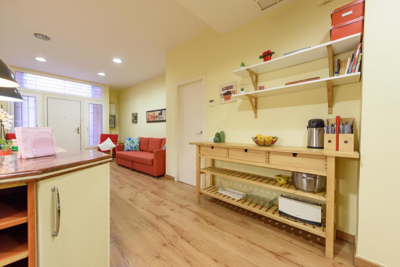 Ramblasrentals Chic & Spacious Flat Pool Table 15M Ramblas - Parking - Wifi Barcelona Luaran gambar
